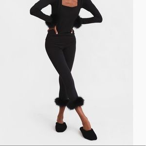 Sleeper lounge tights with feathers